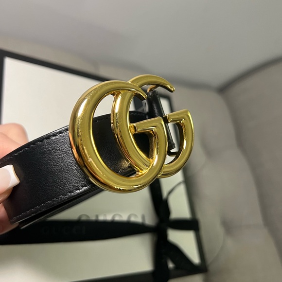 SOLD Gucci Marmont Leather Belt with Shiny Buckle - Size 70 (US 24) - Picture 4 of 11